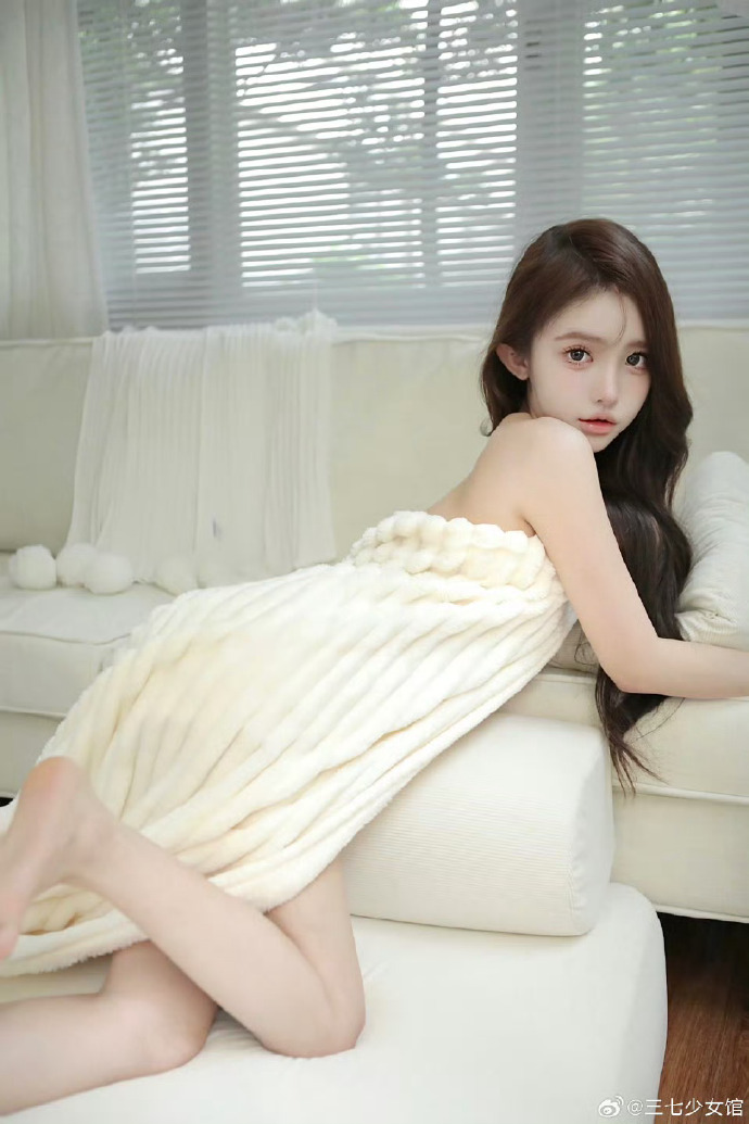 坚如磐石 封面