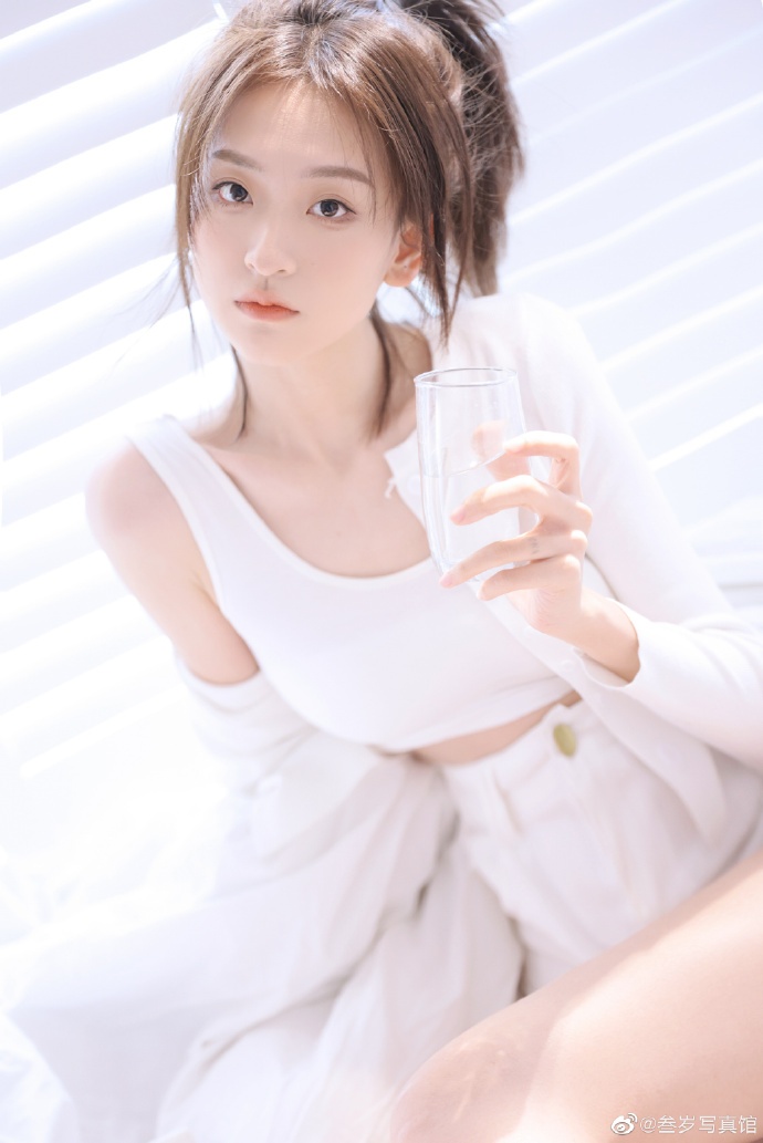 海贼王：红发歌姬 封面